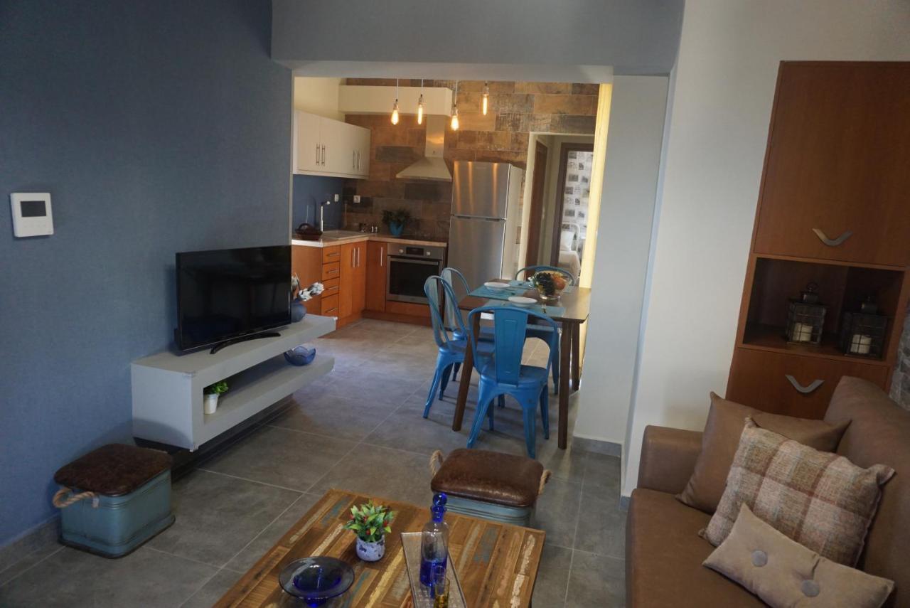 Seas The View Apartment Chania  Exterior photo